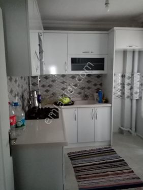  Balıkesir 1.Gündoğan Mah.Demirdağ Emlaktan kiralık 2+1 ara kat daire. 