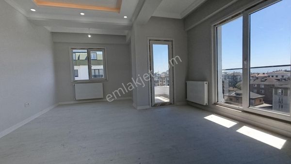  PENDİK GÜZELYALI MERKEZ SATILIK YOL ÜSTÜ KREDİLİ 5+2 210M2 DUBLES 2 DAİRE