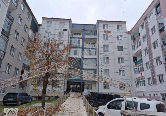 AYDOĞDU EMLAKTAN SATILIK MIMAR SINAN MAH CUMA PAZARI CIVARI 4+1 3.KAT BAKIMLI 2 BALKONLU MASRAFSIZ