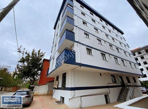 Sultanbeyli Merkezi Konumda A(plas) 3+1 Satılık Daire