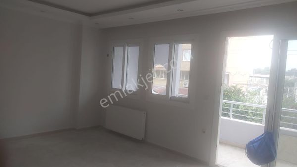 İskenderun Palmiye Hastahanesine Çok Yakın Doğalgazlı Satılık 3+1 Daire