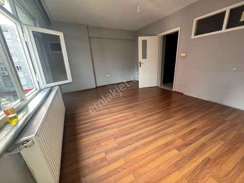 Şişli Okmeydanı Kiralık 1+1 3.kat