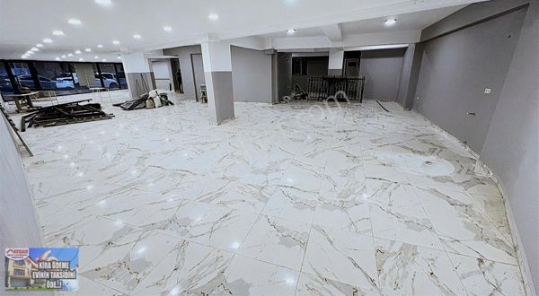 Ayhan İnşaat'tan 450 M2 Köşe Başı Altlı Üstlü Kiralık Dükkan