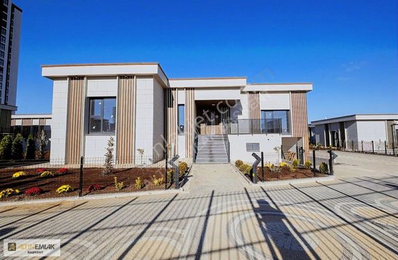 Yaşamkent Sidelya Sitesi Havuzlu Hamamlı Saunalı Satılık Villa