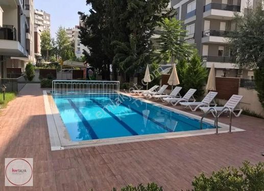 Tunç Residence' Da Keyifli 4+1 Çatı Dubleks Dairesi