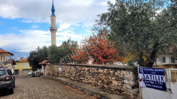 Aydın Karacasu'da Satılık Avlulu Kagir Taş Ev