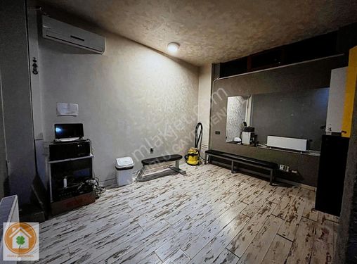 Uğurlu'dan Büyükdere Mah Mehmet Osman Sk Köşe 450 M² Dükkan