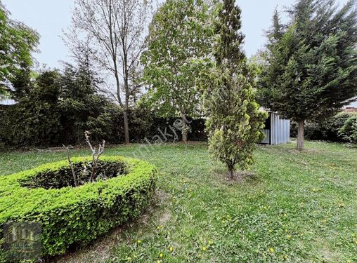 Cemevi Dibinde Satılık 40 M2 Dükkan