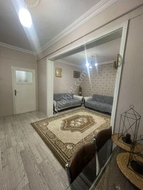 Nefes Gayrimenkulden Cumhiriyet Kanal Pazarı Civarı Eksiksiz Satılık 2+1 Daire