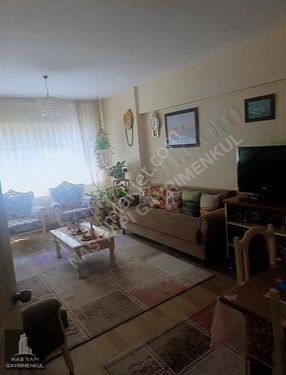 Barış Sitesinde - 2.kat - 3+1 - 125 M2 - Ara Kat Daire