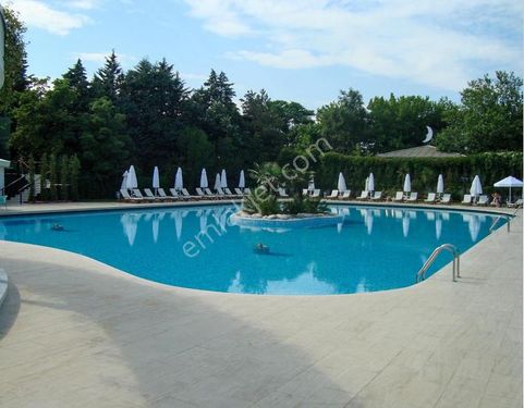 Kaçmaz Emlak Mudanya Bademli Mürsel Mah Satılık Site İçi Villa