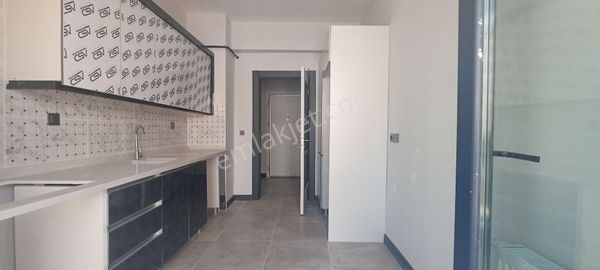 Toki 5.etap Bayraklı Şehir Hastanesi Yakını Kiralık 3+1 Daire