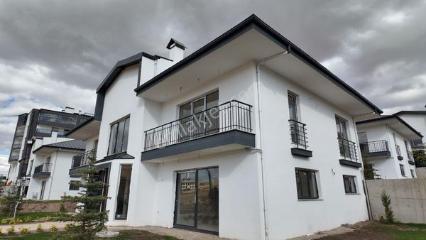 Çayyolu Dodurga Site İçerisinde Satılık Natamam Lüks Villa