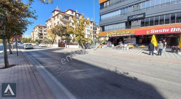 Kasım Okur'dan Karkent Başak Caddesi Cephe Satılık Köşe Dükkan