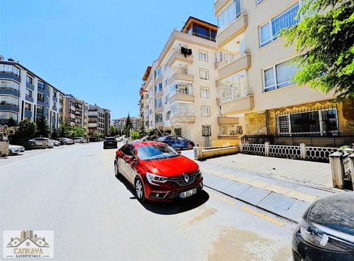 Çankaya'dan Kabil Cadde Paraleli Açık Teraslı 6+1+4banyolu-boş