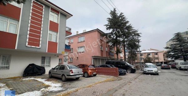 Dikmen Sokullu Da Masrafsız Full Yapılı