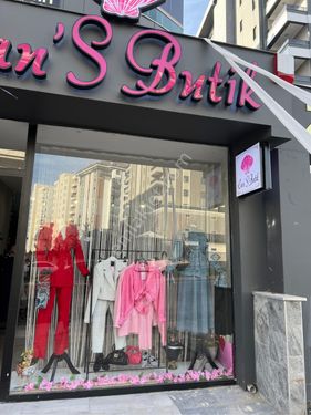 Yeni Güzel Konumda Butik