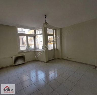 Krk'dan Yenişehir Kushımoto Sokağın'da 3+1 Kiralık Daire