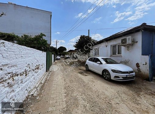 Subaşı'nda Satılık Ev Ve Arsası/torbalı Daire Takasına Açık