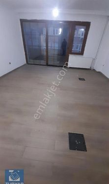 Fatih Oğuzhan Caddesinde Kiralık Asansörlü 145 M2 3+1 2. Kat Daire