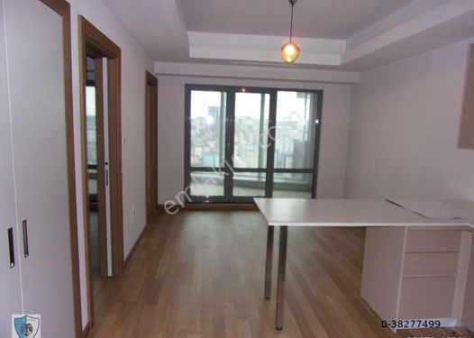 Maslak 1453 Sitesinde 1+1 85 Möetrekare Balkonlu Eşyasız Harıka Kıalık Daire