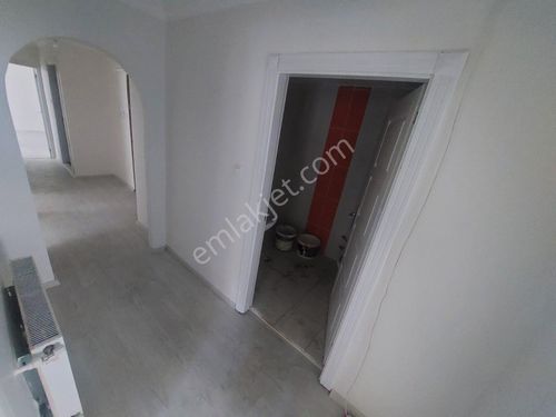 Ｐｕｓｕｌａ Ｅｍｌａｋ'ｄａｎ Merkezi Konumda Masrafsız 3+1 Kiralık