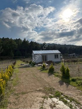 Menderes Yeniköyde Bahçeli Prefabrik Köy Evi