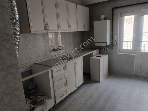 Toprak Emlak'tan Ank Keçiören Bademlik Mahallesinde 3+1 Kiralık Daire