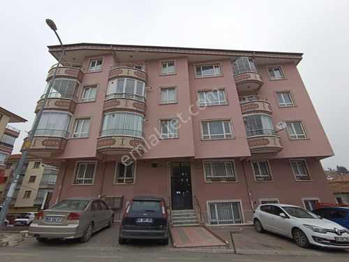 Boğaziçi Mahallesi Neşet Ertaş Cadde Üzeri 3+1 Satılık Daire