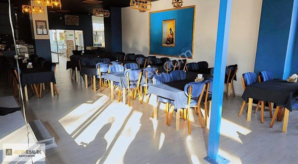 Sunflower'da Yeni Dizayn Edilmiş Mülken Satılık Cafe-bar