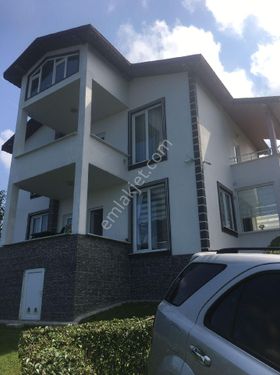 Satılık Lüxs Özel Yapım Villa