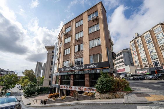 Levent, Nispetiye Caddesi'nde Devren Kiralık Sağlık Merkezi