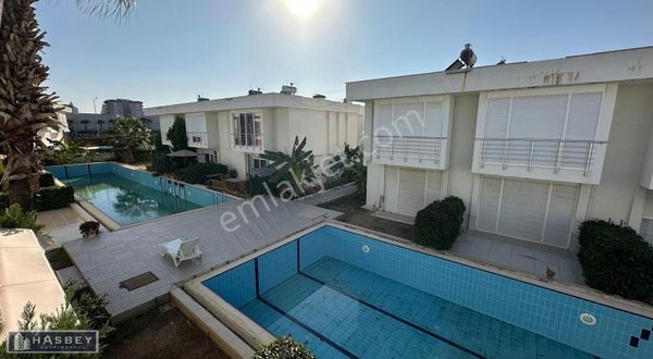 Kundu Da Deniz E Yakın Site İçinde Havuzlu 200 M2 Satılık Villa