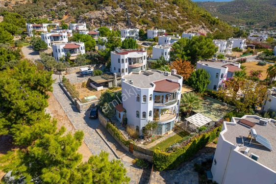 Bodrum Konacık Da Geniş Bahçeli Müstakil Villa