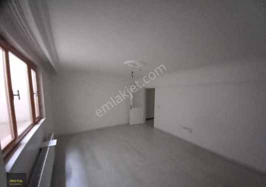 Alsancak Mah Bahçe Katı Ebeveny Banyolu 3+1 125 M2 Fırsat Daire