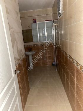 Çekmeköy Hamidiye'de Kiralık 2+1 Ebeveyn Banyolu Yüksek Giriş Daire