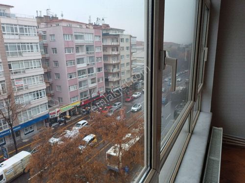 Çankaya Fakülteler Mah Siyasal Fakülte Karşısı Yapılı Temiz 3+1 Kiralık Daire