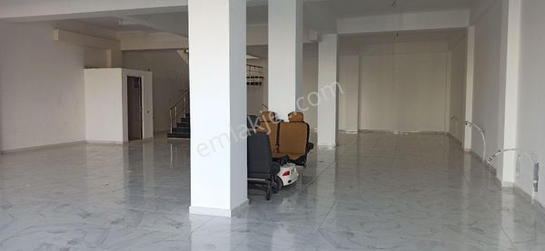 Ertan'dan Hastaneler Cad. Kiralık 366m² 2 Katlı Dükkan