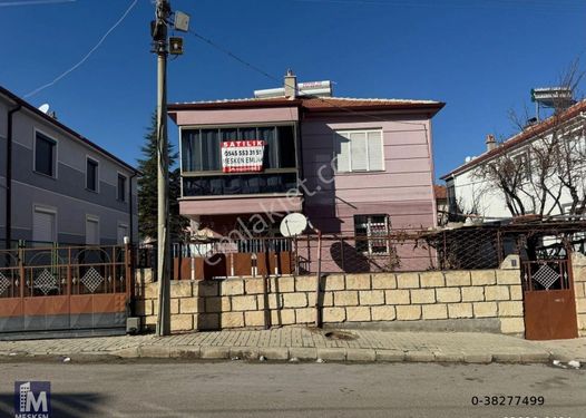 Ziya Gökalp Mah. Anadolu Lisesi Yakını Nezih Konumda Bulunan Komple Satılık Müstakil Ev