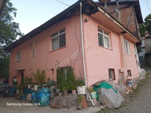 Kastamonu Merkez Hisarardı Mahallesinde Şeyh Şabanı Veli Camisine Yakın Mevkide Müstakil Ev