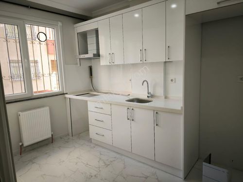 Pendik Çamçeşme Mah.2+1 90m2 Yüksek Giriş İçi Sıfır Yapılı Kiralık Daire