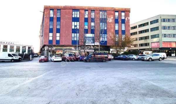 Topkapı Maltepe Caddesinde Kiralık Dükkan