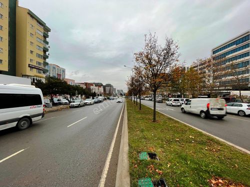 Kurtköy'de 45m2 Krediye Uygun Otoparklı Boş Satılık İşhanı Katı