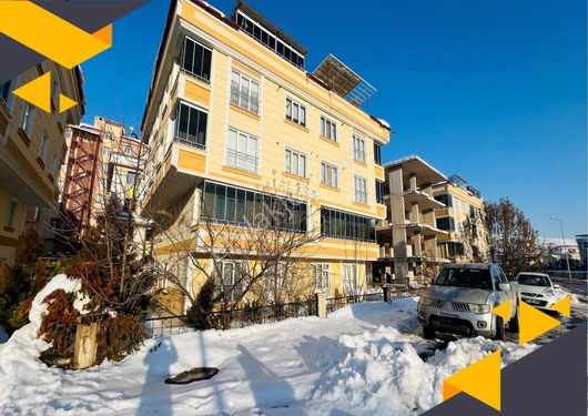 Şehrin En Hareketli Bölgesinde 2+1 Eşyalı Kiralık Daire