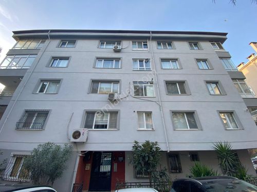 Koşuyolu Kiralık 3+1 /validebağ Korusu Karşısında+cadde 100metre