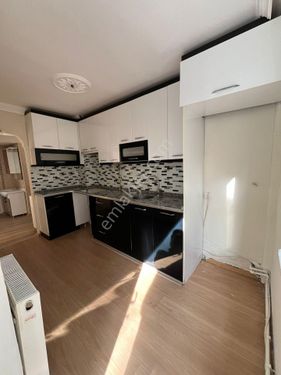 Tevfikiye Mahallesi (satılıık) 2+1 95 M2 5 Katlının 1.katı