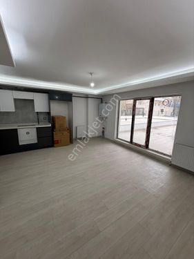 Ankara Çankaya Anıttepede 1+1 200 M2 Teraslı Satılık Daire