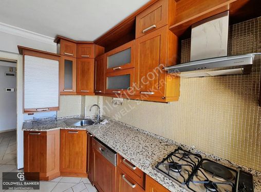 Bayraklı, Soğukkuyu Cadde Üzerinde 3+1 Kiralık Daire