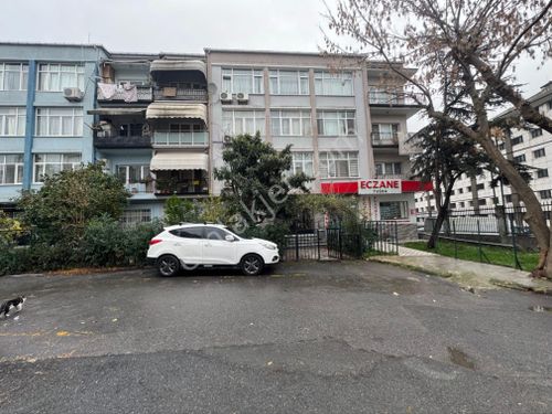 Deha Emlak'tan Polis Bloklarında1.kat Temiz Boş Daire 1+1