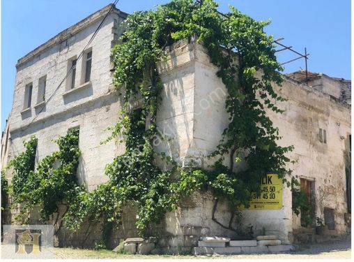 Ürgüp Mustafapaşa'da Turizm İşletmesine Uygun Taş & Oyma Konak!